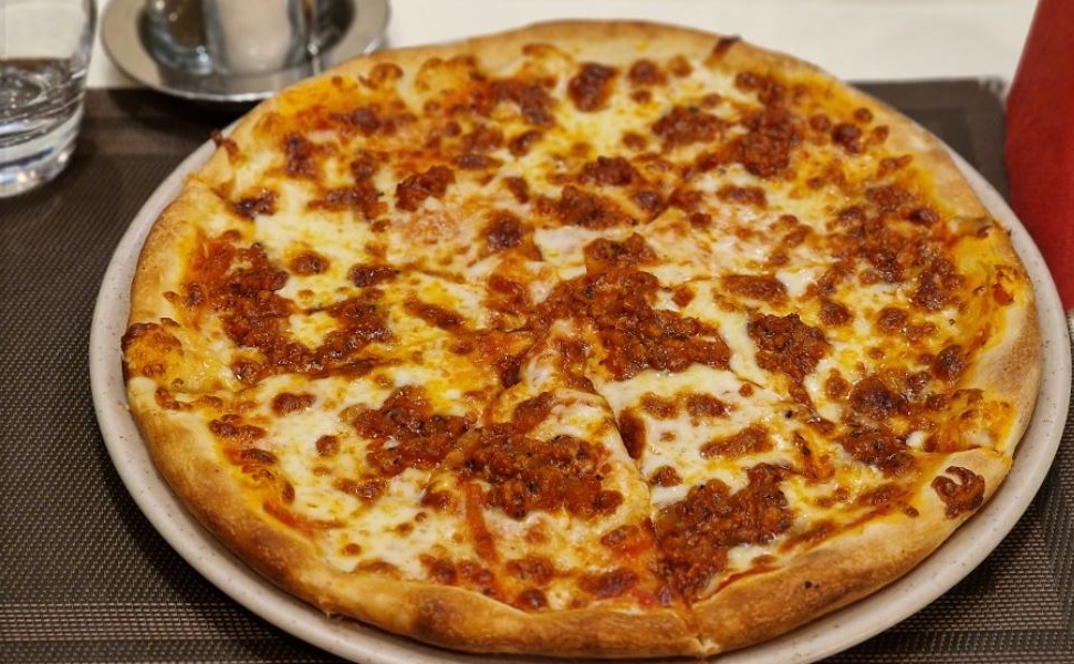 bolognai pizza elkészítése