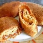 Bolognai raguval töltött rántott palacsinta