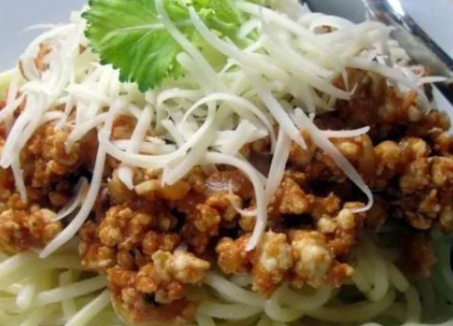 Könnyű, mégis ellenállhatatlan: Bolognai spagetti recept pulykahúsból